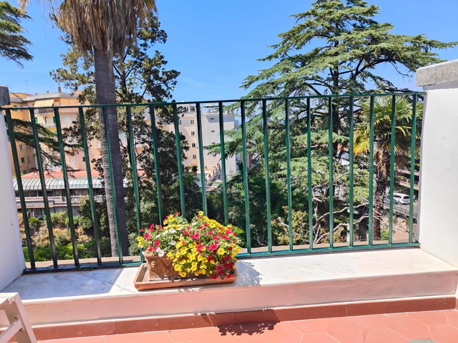 Hotel Casa Enzina à Sorrente Extérieur photo