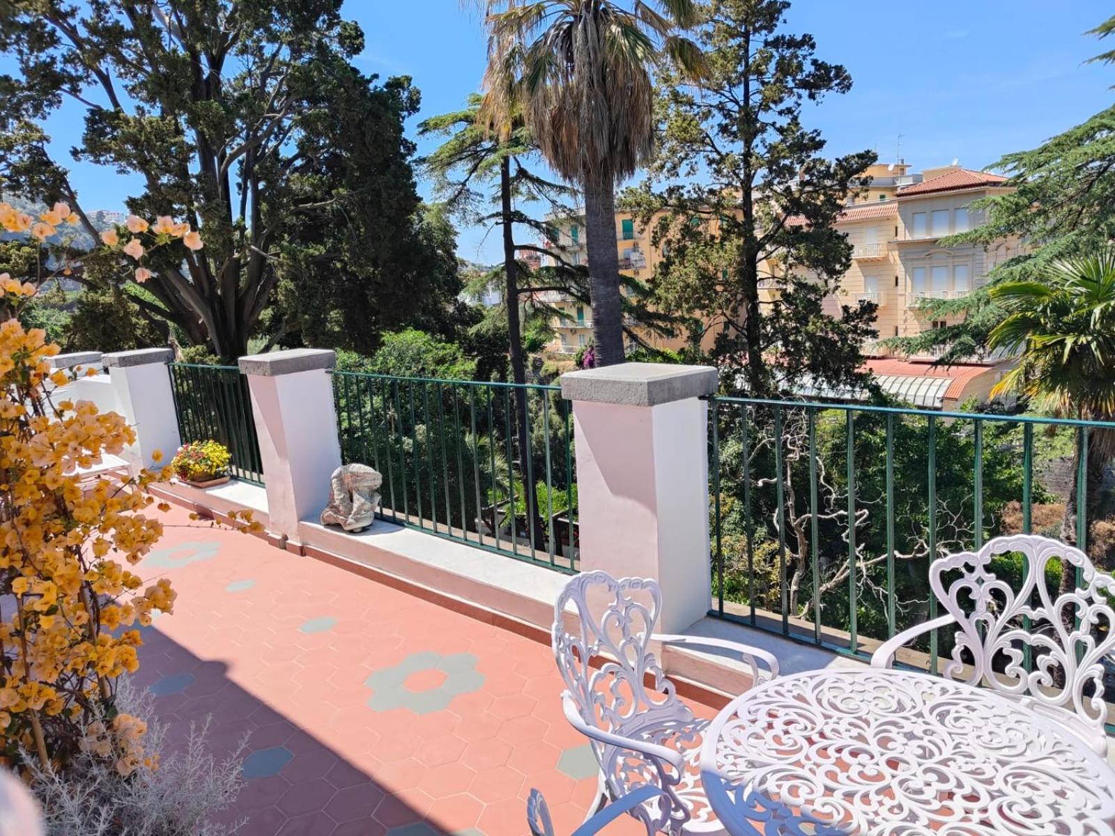 Hotel Casa Enzina à Sorrente Extérieur photo