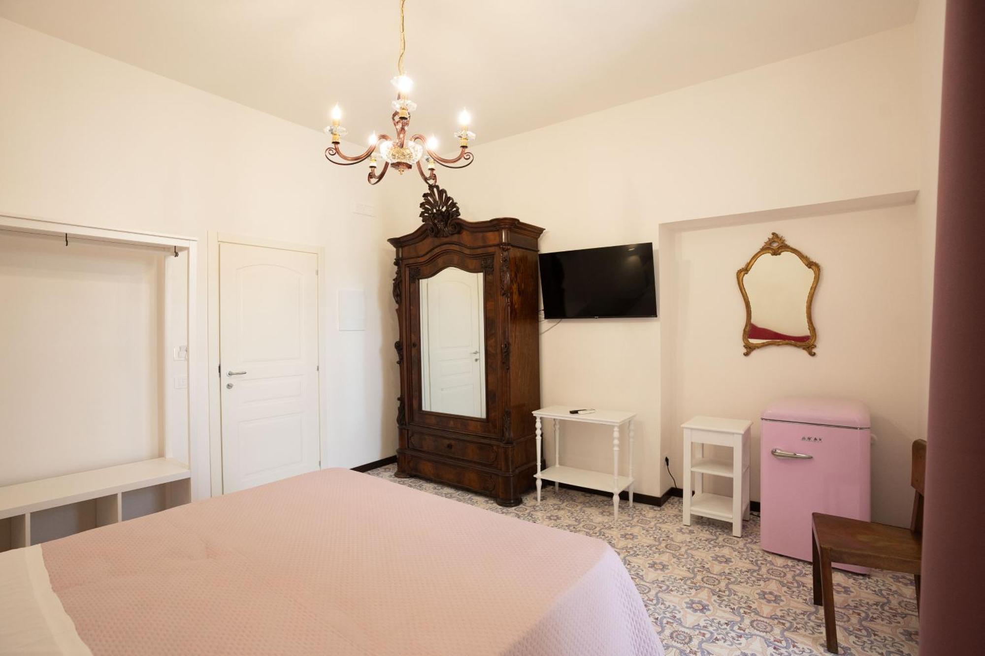 Hotel Casa Enzina à Sorrente Extérieur photo