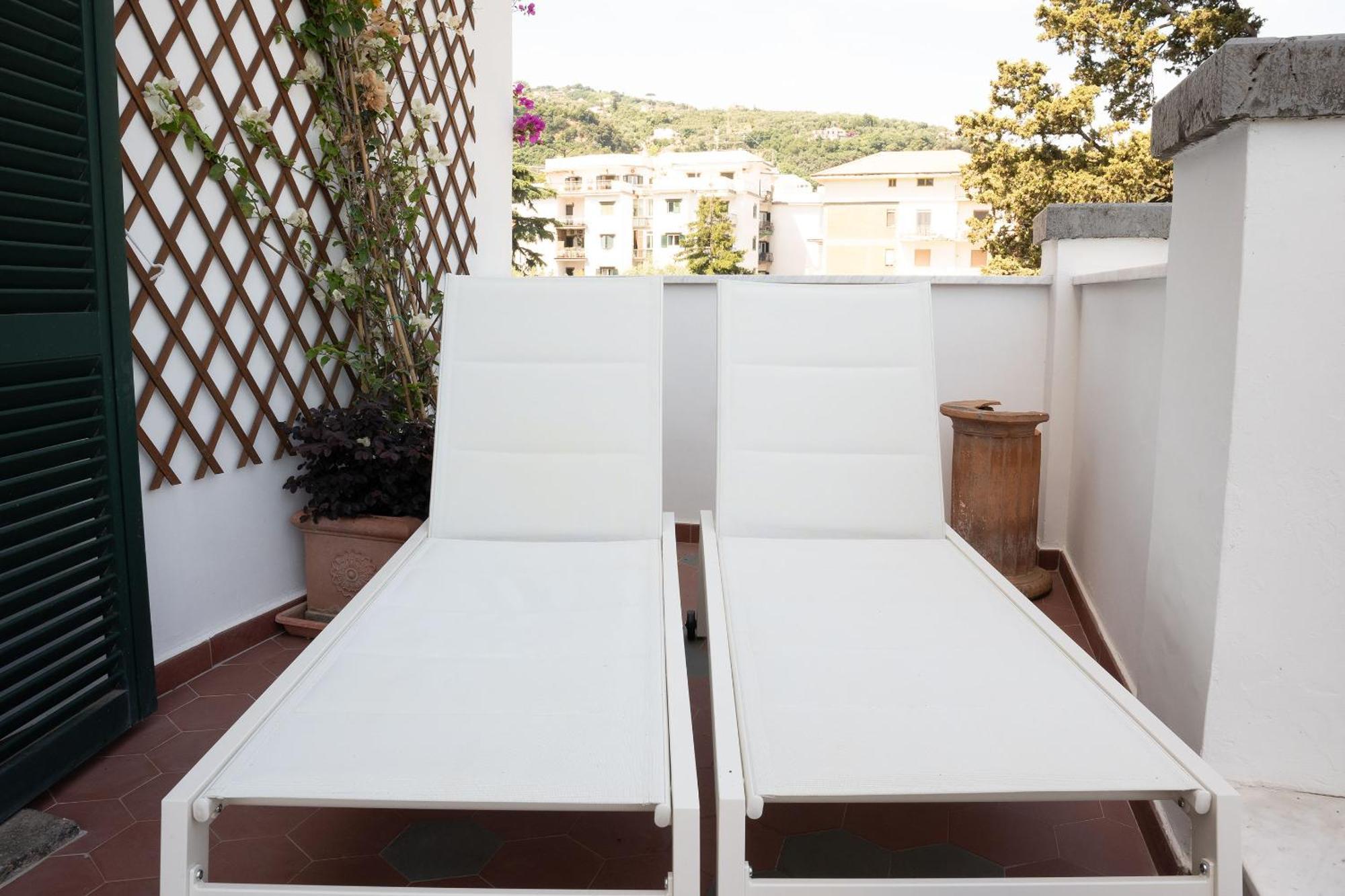 Hotel Casa Enzina à Sorrente Extérieur photo