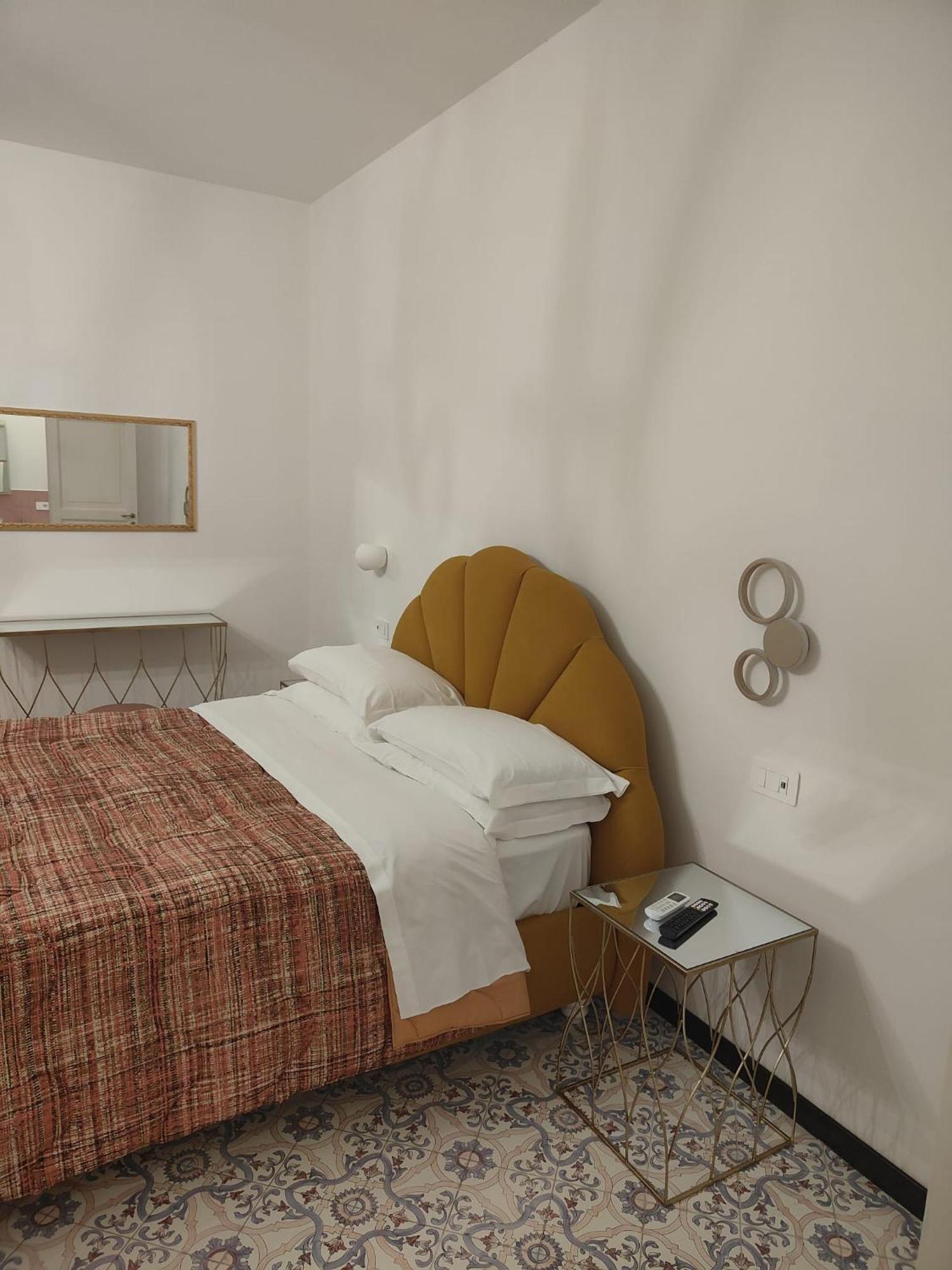 Hotel Casa Enzina à Sorrente Extérieur photo